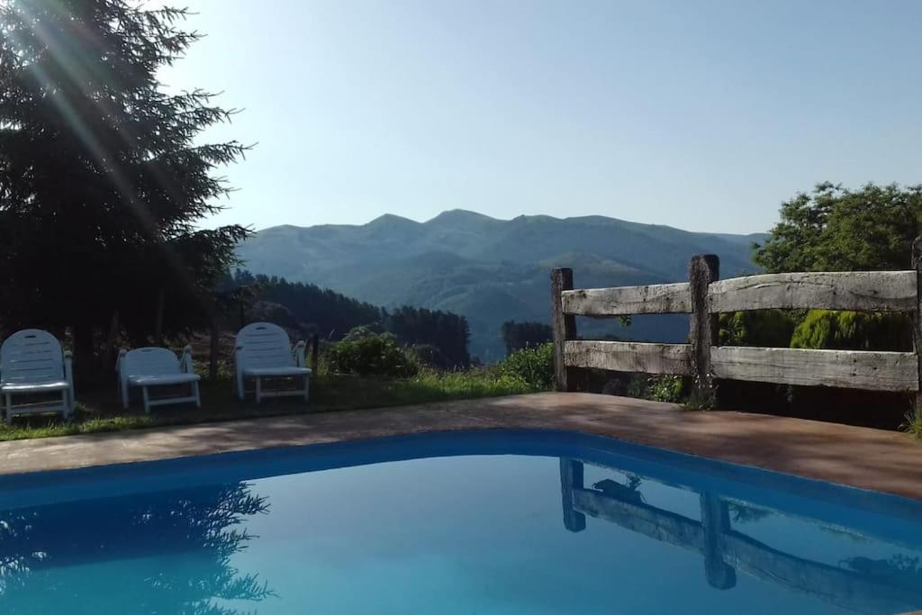 Caserio Vasco Con Piscina Y Barbacoa Orozko Eksteriør billede
